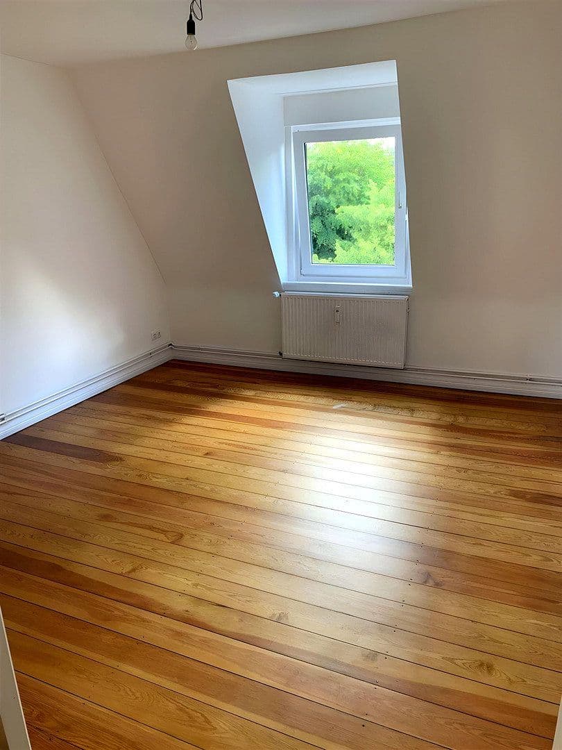 Pronájem bytu 4+1 80 m², Walddörferstrasse 276, Hamburg, Hamburg Pronájem bytu 4+1 80 m², Walddörferstrasse 276, Hamburg, Hamburg