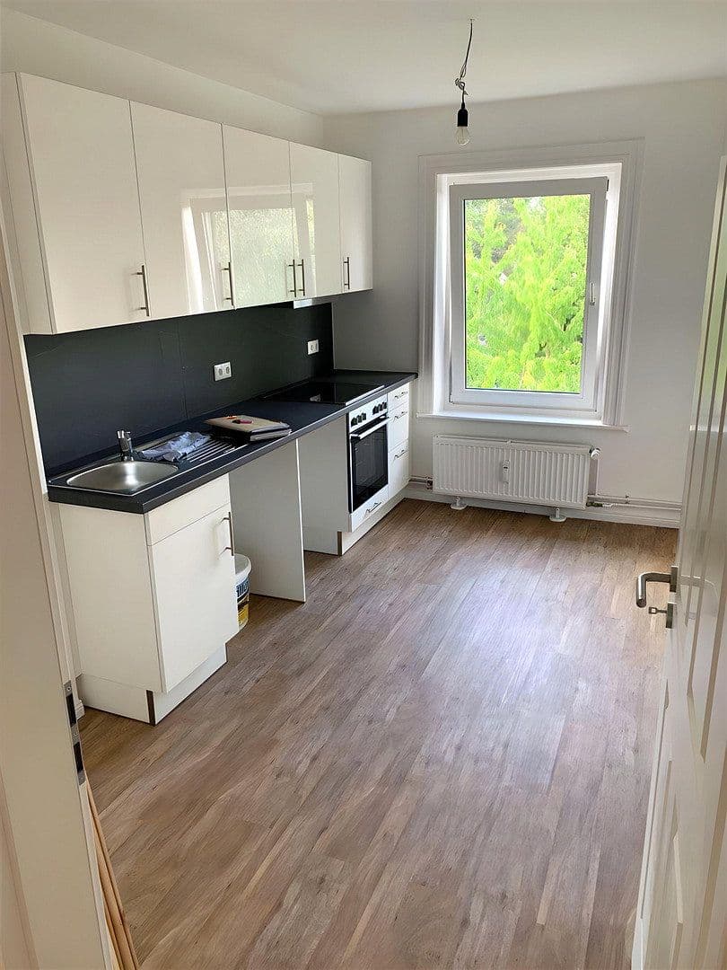 Pronájem bytu 4+1 80 m², Walddörferstrasse 276, Hamburg, Hamburg Pronájem bytu 4+1 80 m², Walddörferstrasse 276, Hamburg, Hamburg