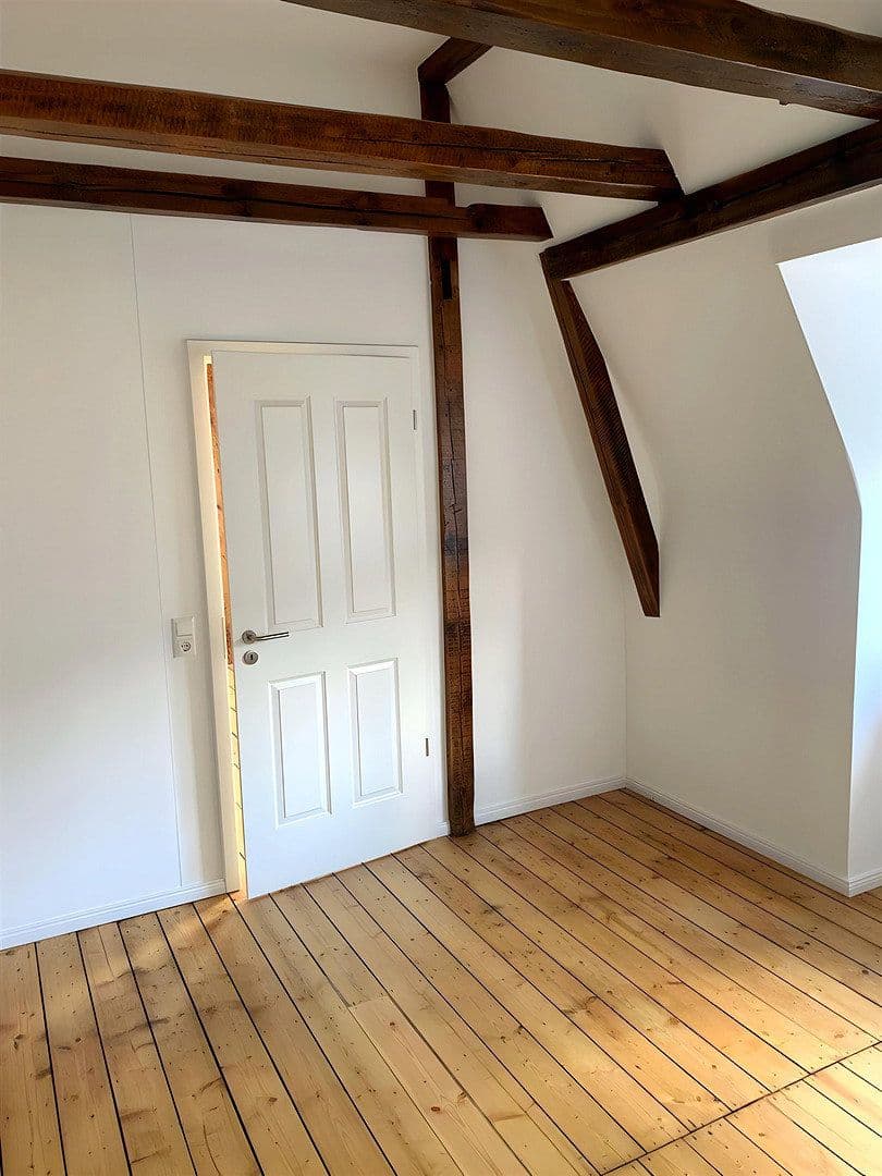 Pronájem bytu 4+1 80 m², Walddörferstrasse 276, Hamburg, Hamburg Pronájem bytu 4+1 80 m², Walddörferstrasse 276, Hamburg, Hamburg