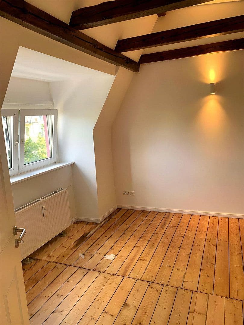 Pronájem bytu 4+1 80 m², Walddörferstrasse 276, Hamburg, Hamburg Pronájem bytu 4+1 80 m², Walddörferstrasse 276, Hamburg, Hamburg