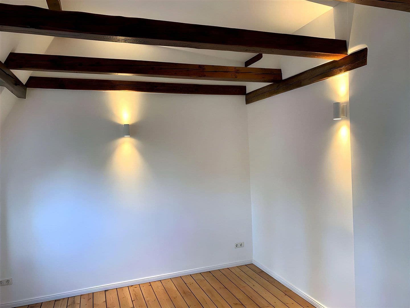 Pronájem bytu 4+1 80 m², Walddörferstrasse 276, Hamburg, Hamburg Pronájem bytu 4+1 80 m², Walddörferstrasse 276, Hamburg, Hamburg