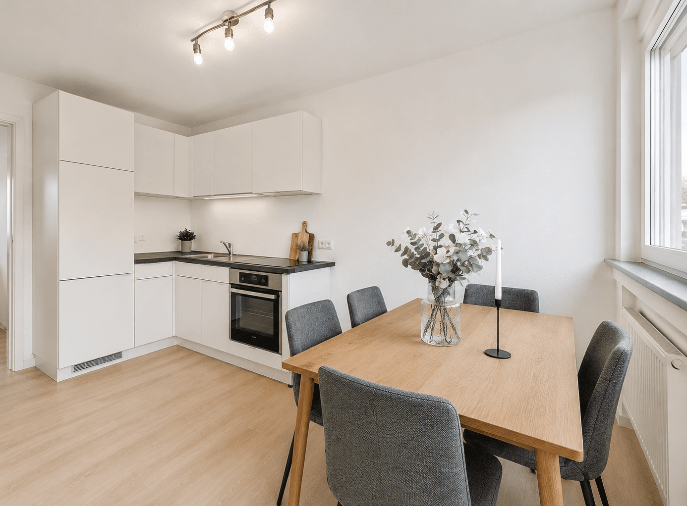 Prodej bytu 3+1 87 m², Rembrandtstraße 13, Nürtingen, Bádensko-Württembersko Prodej bytu 3+1 87 m², Rembrandtstraße 13, Nürtingen, Bádensko-Württembersko