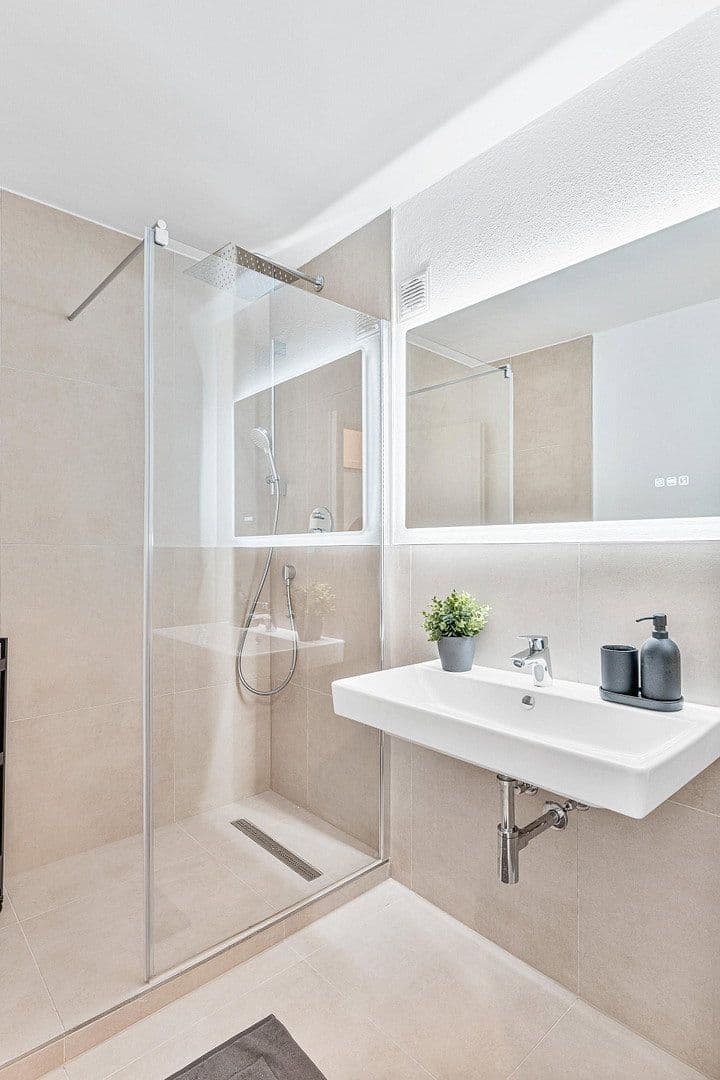 Prodej bytu 3+1 87 m², Rembrandtstraße 13, Nürtingen, Bádensko-Württembersko Prodej bytu 3+1 87 m², Rembrandtstraße 13, Nürtingen, Bádensko-Württembersko