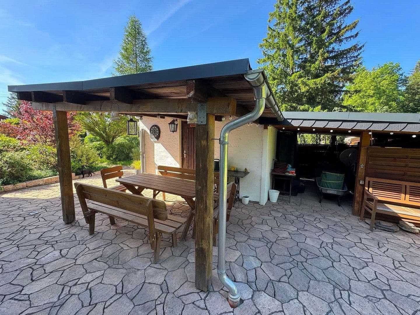 Prodej domu 180 m², pozemek 2.700 m², Jahnsdorf/Erzgebirge, Sasko Prodej domu 180 m², pozemek 2.700 m², Jahnsdorf/Erzgebirge, Sasko
