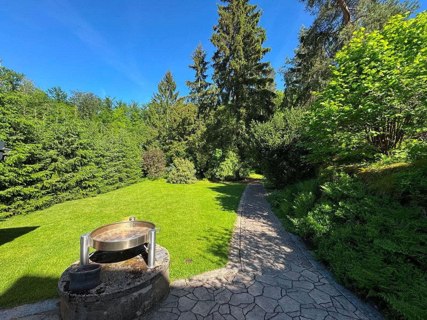 Prodej domu 180 m², pozemek 2.700 m², Jahnsdorf/Erzgebirge, Sasko Prodej domu 180 m², pozemek 2.700 m², Jahnsdorf/Erzgebirge, Sasko
