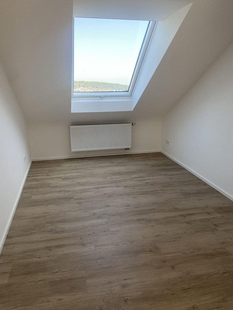 Pronájem bytu 3+kk 74 m², STUTTGART, Bádensko-Württembersko Pronájem bytu 3+kk 74 m², STUTTGART, Bádensko-Württembersko