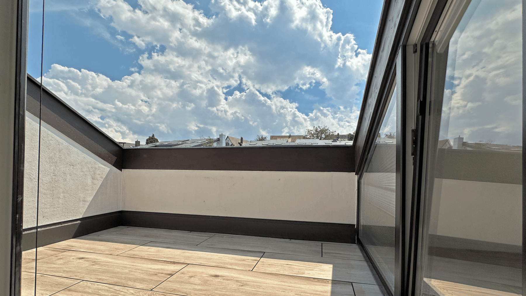 Pronájem bytu 3+kk 74 m², STUTTGART, Bádensko-Württembersko Pronájem bytu 3+kk 74 m², STUTTGART, Bádensko-Württembersko