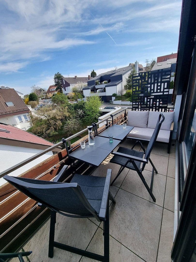 Pronájem bytu 3+kk 74 m², STUTTGART, Bádensko-Württembersko Pronájem bytu 3+kk 74 m², STUTTGART, Bádensko-Württembersko