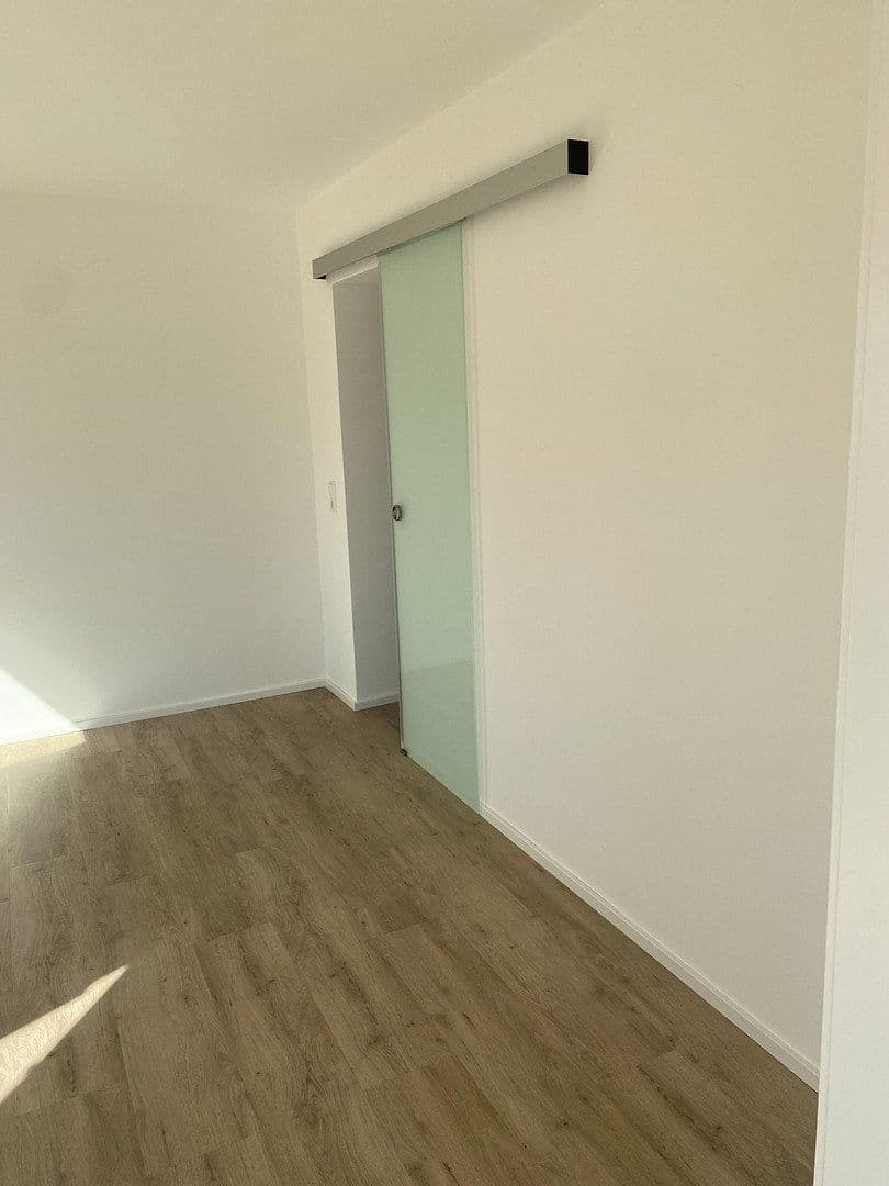 Pronájem bytu 3+kk 74 m², STUTTGART, Bádensko-Württembersko Pronájem bytu 3+kk 74 m², STUTTGART, Bádensko-Württembersko