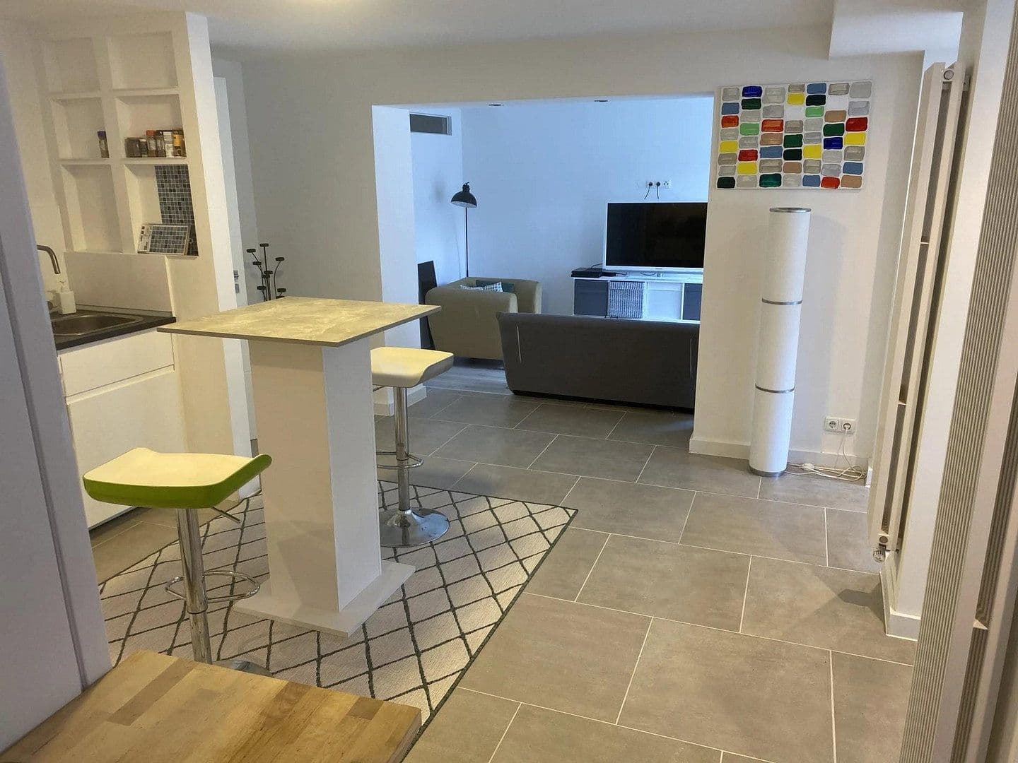 Pronájem bytu 2+1 72 m², Düsseldorf, Severní Porýní-Vestfálsko Pronájem bytu 2+1 72 m², Düsseldorf, Severní Porýní-Vestfálsko