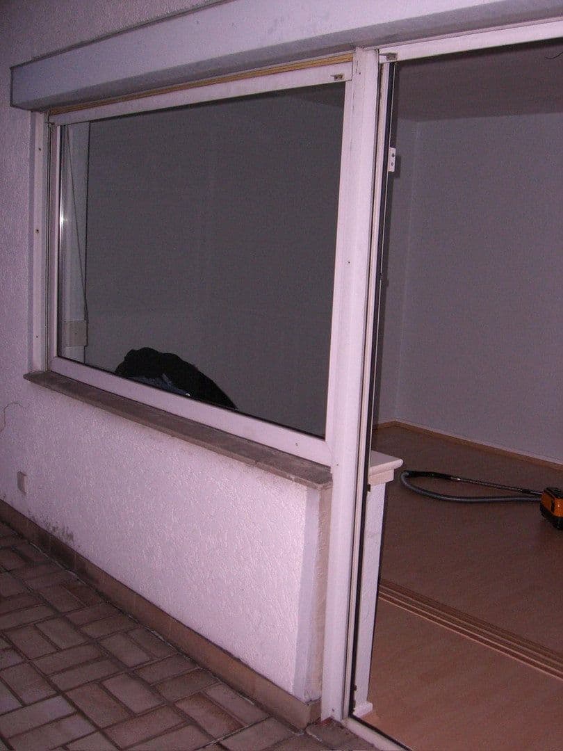 Prodej domu 113 m², pozemek 180 m², Hinter den Eichbäumen 19, 60433 Frankfurt, Frankfurt, Hessen Prodej domu 113 m², pozemek 180 m², Hinter den Eichbäumen 19, 60433 Frankfurt, Frankfurt, Hessen