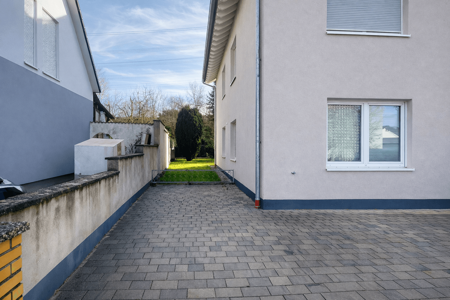 Prodej bytu 3+1 80 m², Rülzheim, Porýní-Falc Prodej bytu 3+1 80 m², Rülzheim, Porýní-Falc