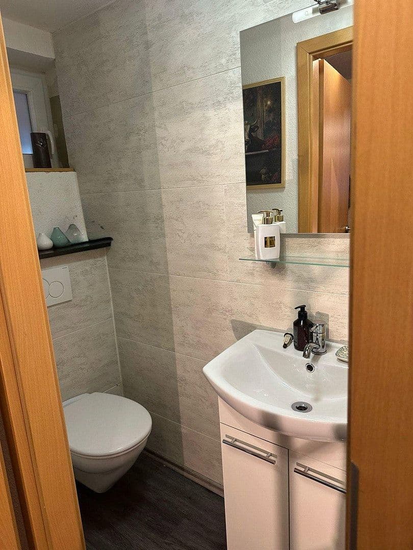 Prodej domu 108 m², pozemek 312 m², Im Reutbusch, Birkenfeld, Bádensko-Württembersko Prodej domu 108 m², pozemek 312 m², Im Reutbusch, Birkenfeld, Bádensko-Württembersko