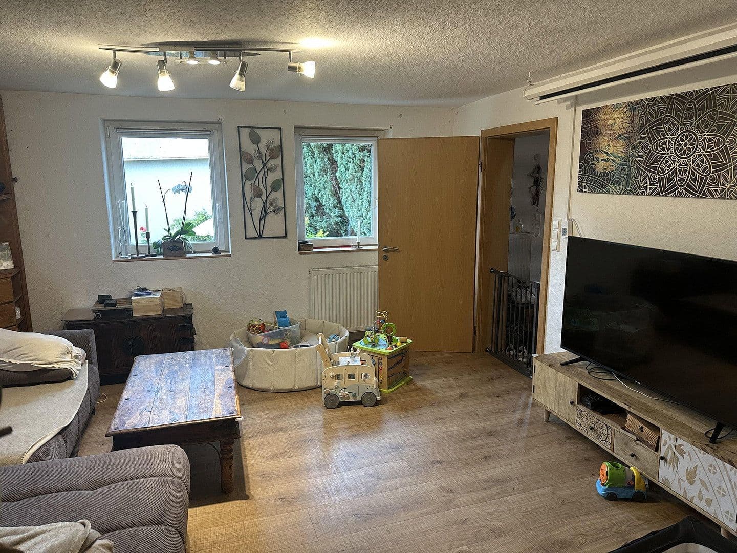 Prodej domu 108 m², pozemek 312 m², Im Reutbusch, Birkenfeld, Bádensko-Württembersko Prodej domu 108 m², pozemek 312 m², Im Reutbusch, Birkenfeld, Bádensko-Württembersko