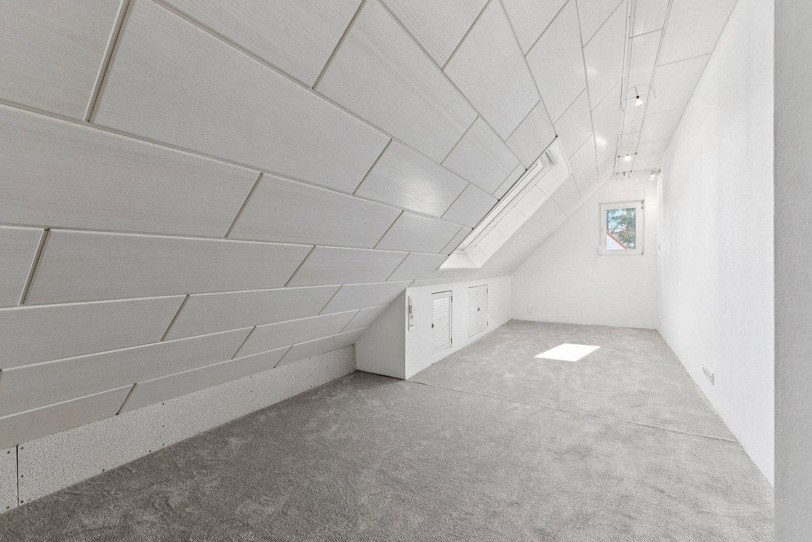 Prodej domu 125 m², pozemek 370 m², Kronberg im Taunus, Hessen Prodej domu 125 m², pozemek 370 m², Kronberg im Taunus, Hessen