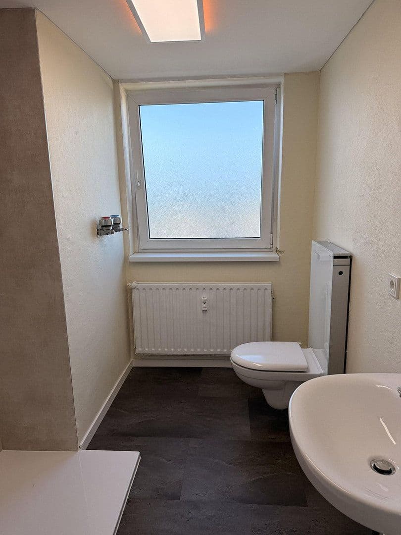 Pronájem bytu 3+1 68 m², Kaiser-Friedrich-Ring 32, Saarlouis, Země Sársko Pronájem bytu 3+1 68 m², Kaiser-Friedrich-Ring 32, Saarlouis, Země Sársko