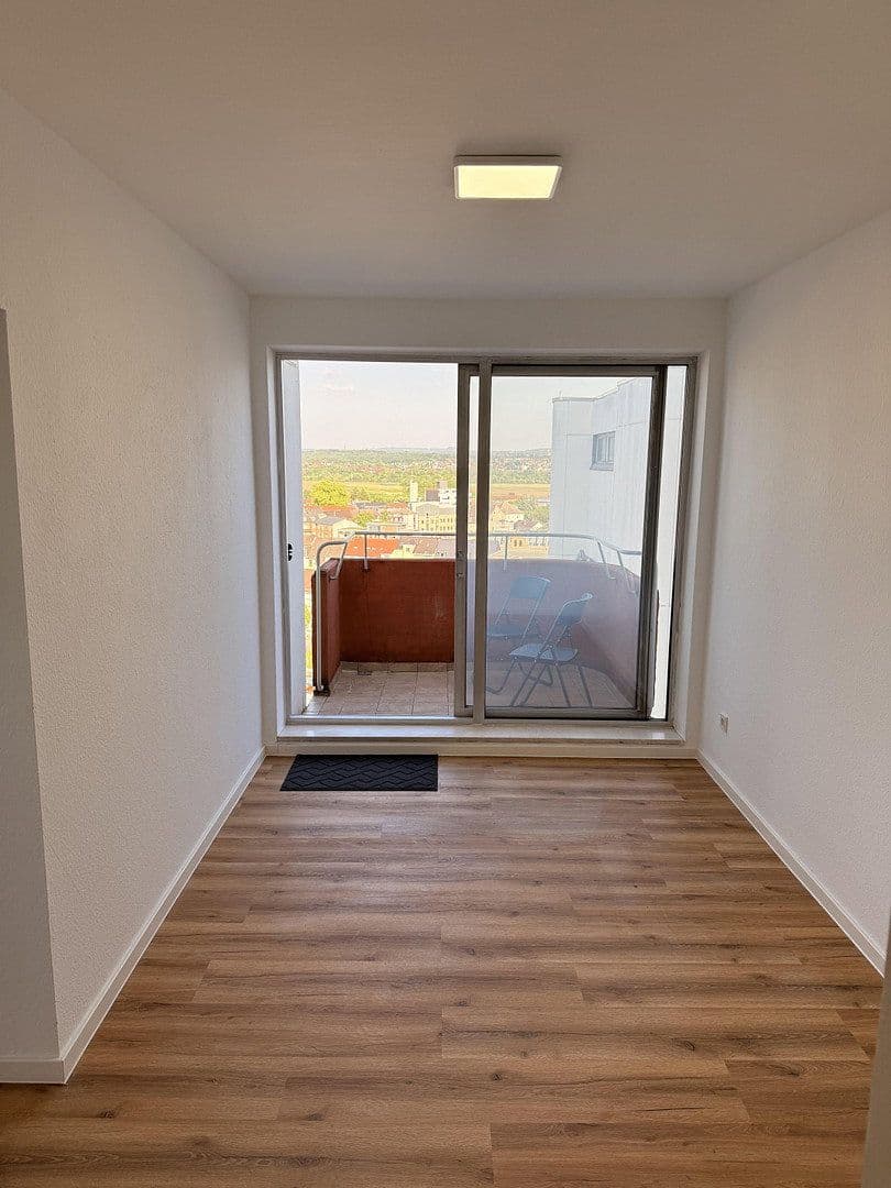 Pronájem bytu 3+1 68 m², Kaiser-Friedrich-Ring 32, Saarlouis, Země Sársko Pronájem bytu 3+1 68 m², Kaiser-Friedrich-Ring 32, Saarlouis, Země Sársko