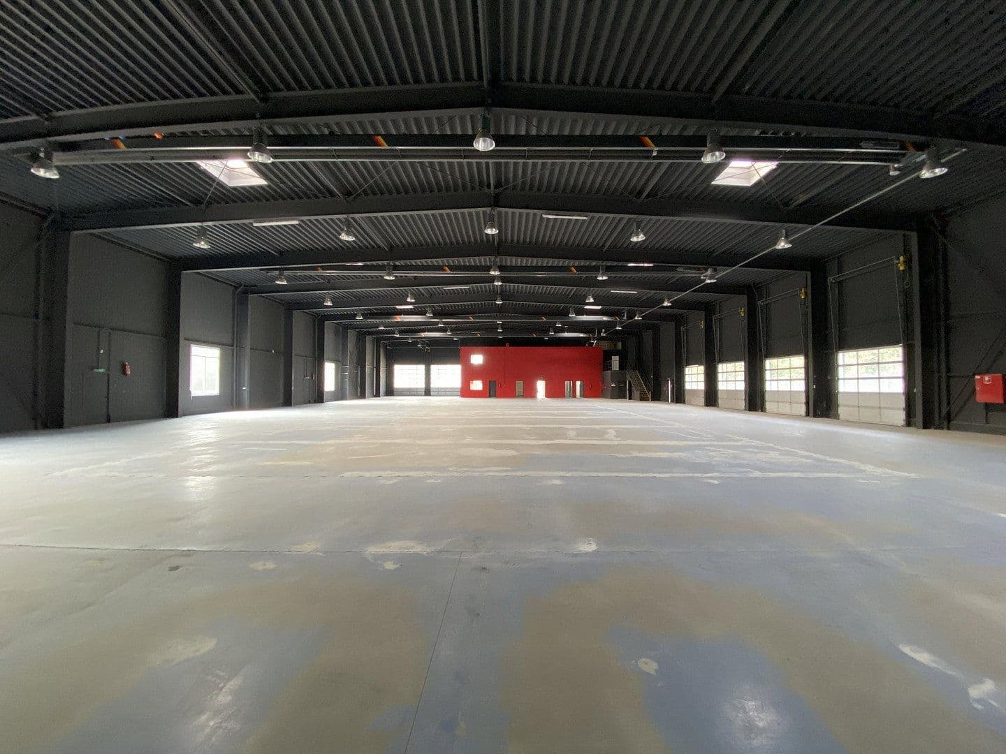 Pronájem nebytového prostoru 1.750 m², Holsterfeld 3A, Salzbergen, Dolní Sasko Pronájem nebytového prostoru 1.750 m², Holsterfeld 3A, Salzbergen, Dolní Sasko