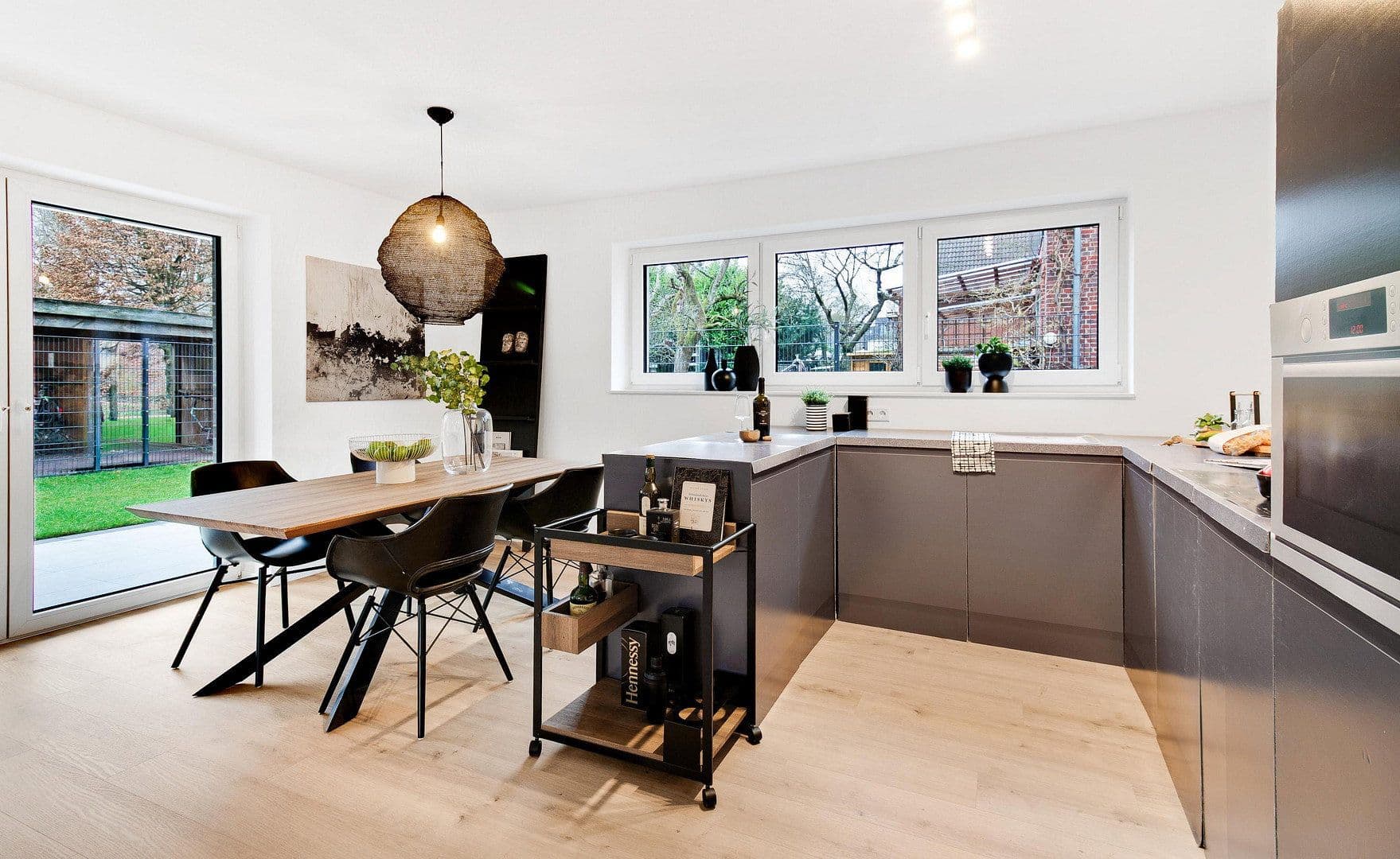 Prodej bytu 4+1 107 m², Münster, Severní Porýní-Vestfálsko Prodej bytu 4+1 107 m², Münster, Severní Porýní-Vestfálsko