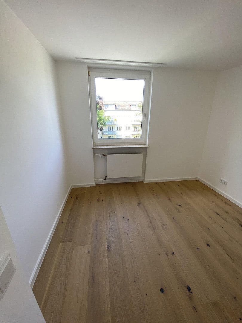 Prodej bytu 3+1 62 m², Wehrstaudenstrasse 1, Karlsfeld-Allach-Untermenzing, Bavorsko Prodej bytu 3+1 62 m², Wehrstaudenstrasse 1, Karlsfeld-Allach-Untermenzing, Bavorsko
