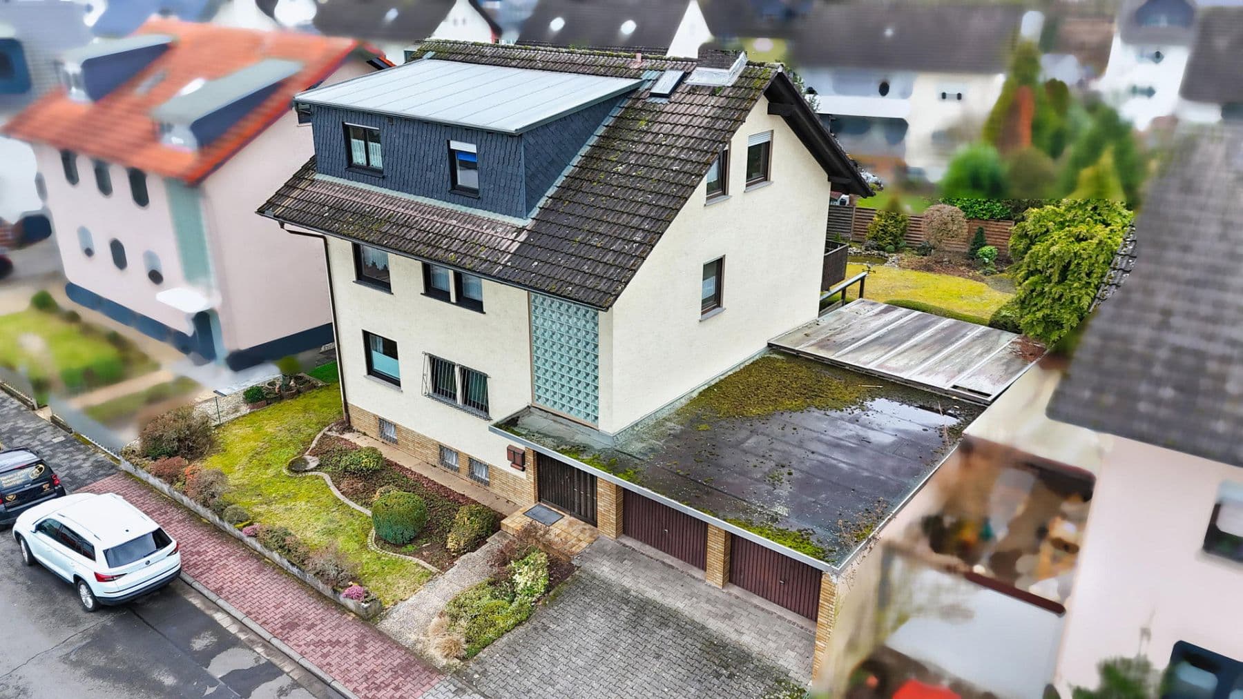 Prodej domu 190 m², pozemek 680 m², Bonhoefferstr.12, Bruchköbel, Hessen Prodej domu 190 m², pozemek 680 m², Bonhoefferstr.12, Bruchköbel, Hessen
