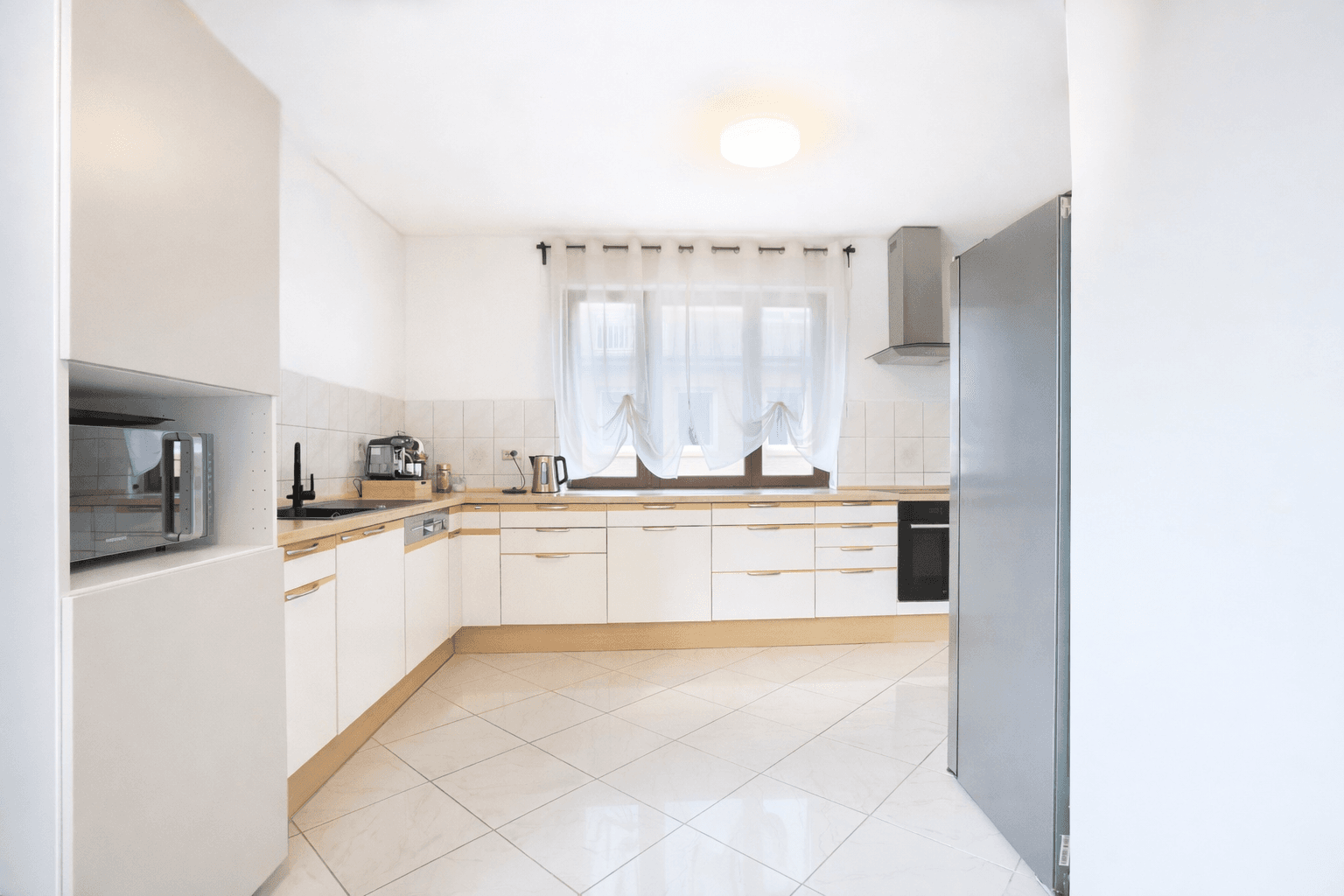 Prodej domu 251 m², pozemek 751 m², Bonhoefferstr.12, Frankfurt am Main, Hessen Prodej domu 251 m², pozemek 751 m², Bonhoefferstr.12, Frankfurt am Main, Hessen