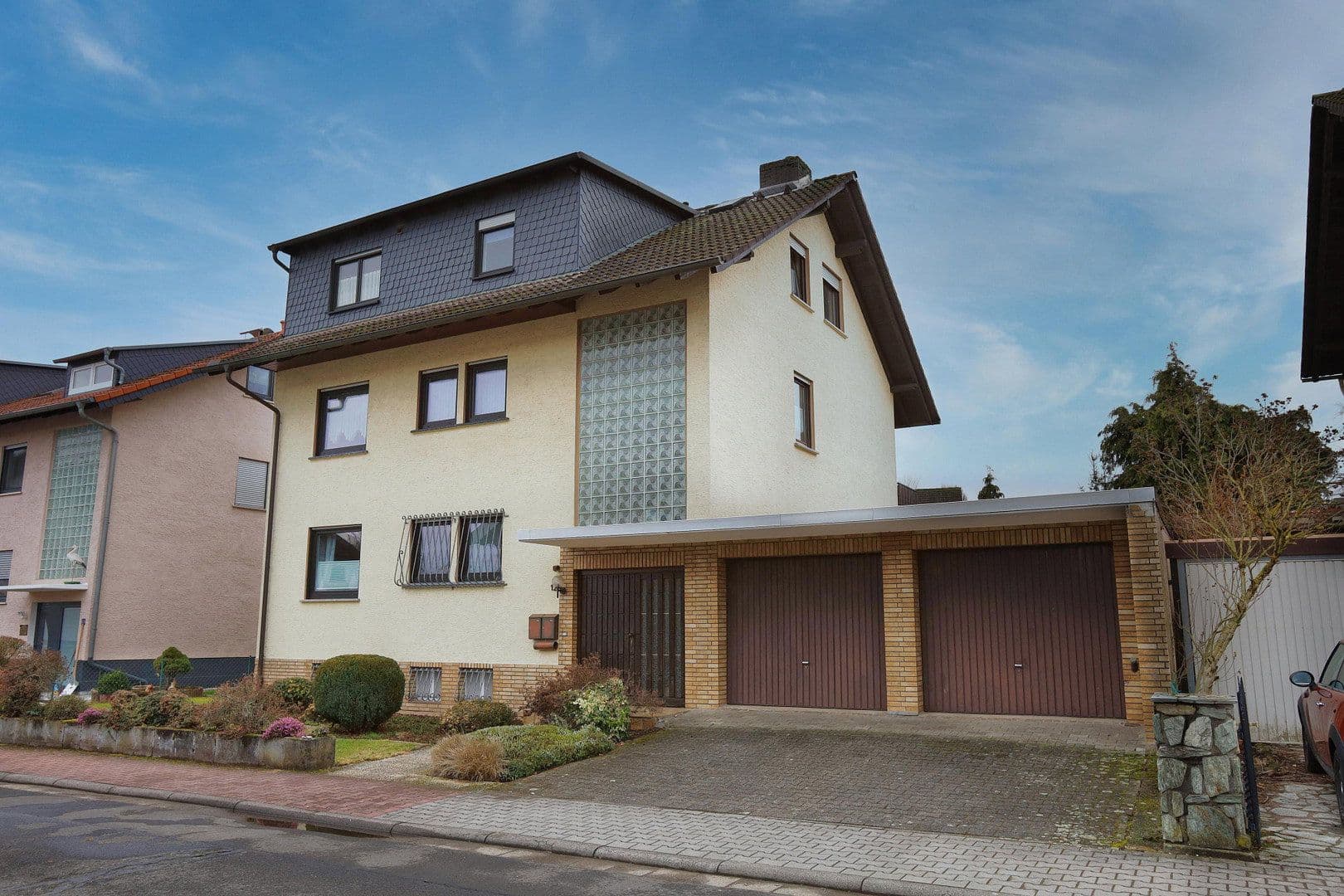 Prodej domu 190 m², pozemek 680 m², Bonhoefferstr.12, Bruchköbel, Hessen Prodej domu 190 m², pozemek 680 m², Bonhoefferstr.12, Bruchköbel, Hessen