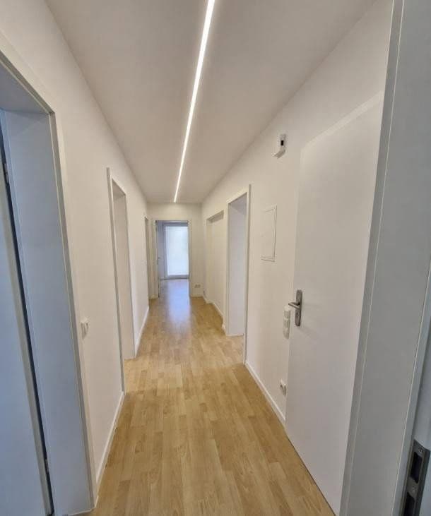 Pronájem bytu 3+1 84 m², Muggenhofer Str., Nürnberg, Bavorsko Pronájem bytu 3+1 84 m², Muggenhofer Str., Nürnberg, Bavorsko