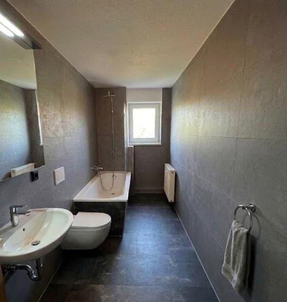 Pronájem bytu 3+1 84 m², Muggenhofer Str., Nürnberg, Bavorsko Pronájem bytu 3+1 84 m², Muggenhofer Str., Nürnberg, Bavorsko