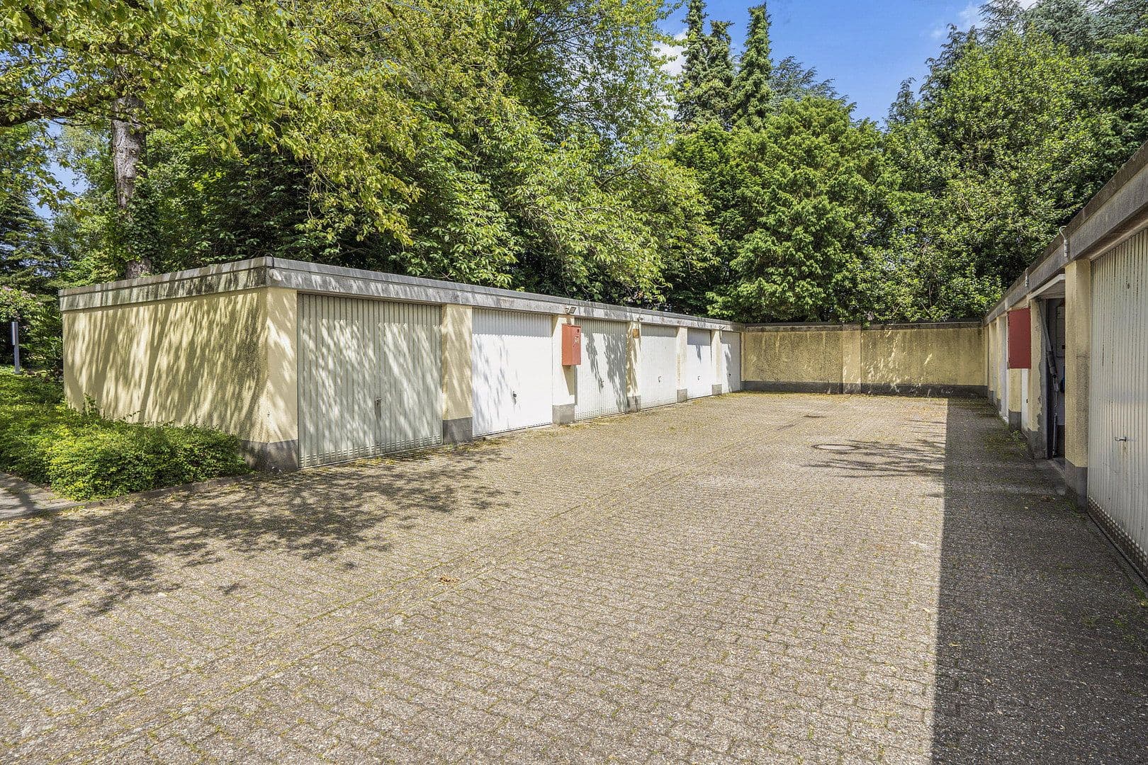 Prodej bytu 2+1 73 m², Essen, Severní Porýní-Vestfálsko Prodej bytu 2+1 73 m², Essen, Severní Porýní-Vestfálsko