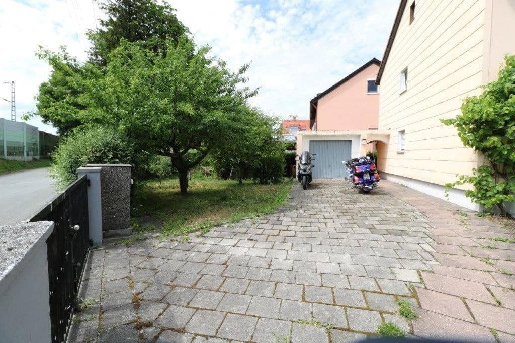 Prodej domu 141 m², pozemek 727 m², Gröbenzell, Bavorsko Prodej domu 141 m², pozemek 727 m², Gröbenzell, Bavorsko