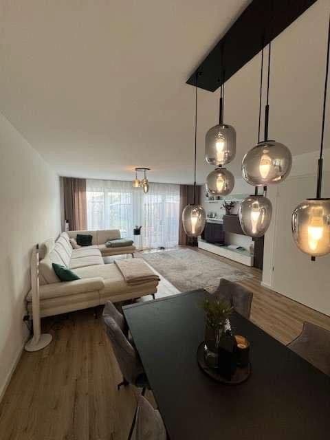 Pronájem domu 156 m², pozemek 256 m², James-Monroe-Ring 156, Mannheim, Bádensko-Württembersko Pronájem domu 156 m², pozemek 256 m², James-Monroe-Ring 156, Mannheim, Bádensko-Württembersko