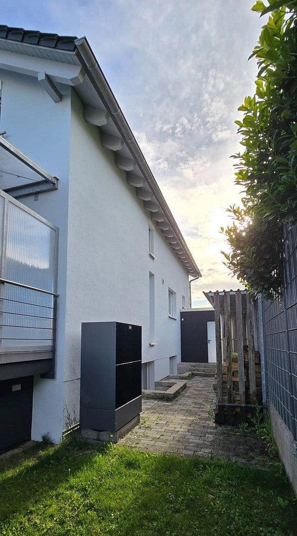 Prodej domu 260 m², pozemek 620 m², Dettenheim, Bádensko-Württembersko Prodej domu 260 m², pozemek 620 m², Dettenheim, Bádensko-Württembersko