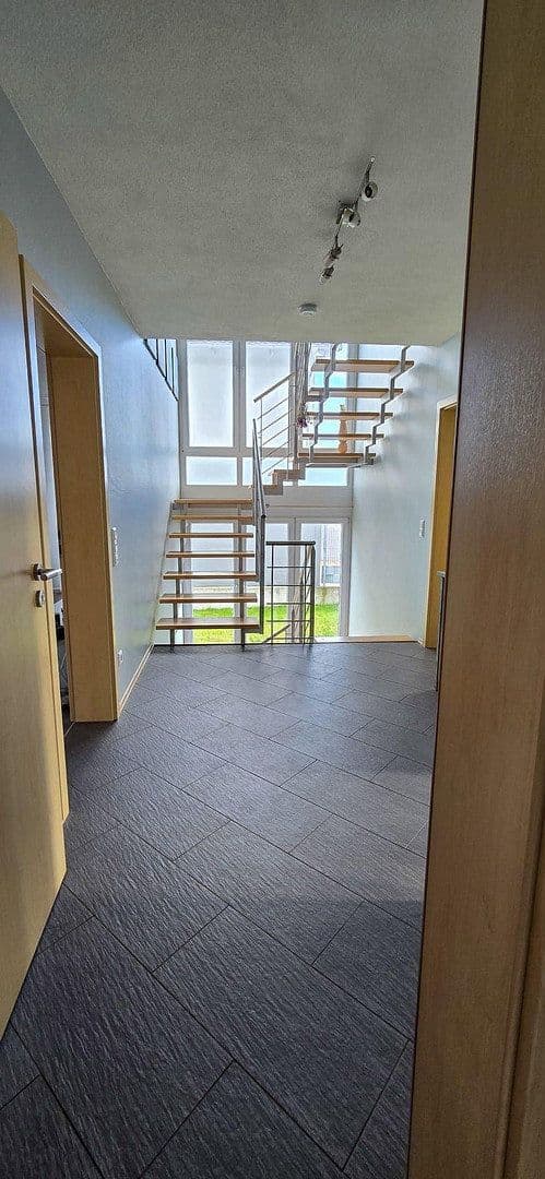 Prodej domu 260 m², pozemek 620 m², Dettenheim, Bádensko-Württembersko Prodej domu 260 m², pozemek 620 m², Dettenheim, Bádensko-Württembersko