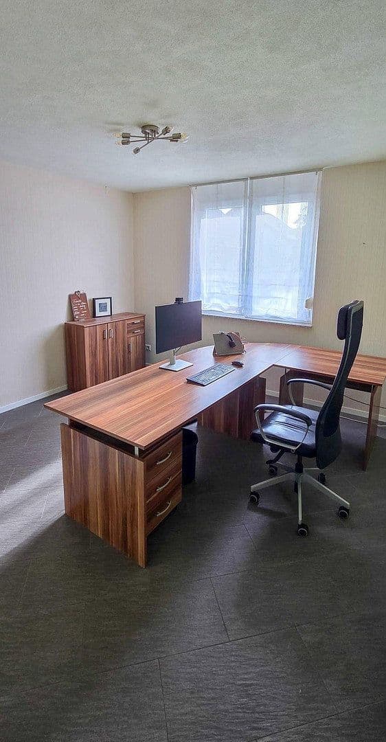 Prodej domu 260 m², pozemek 620 m², Dettenheim, Bádensko-Württembersko Prodej domu 260 m², pozemek 620 m², Dettenheim, Bádensko-Württembersko