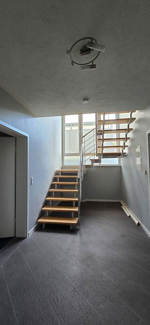 Prodej domu 260 m², pozemek 620 m², Dettenheim, Bádensko-Württembersko Prodej domu 260 m², pozemek 620 m², Dettenheim, Bádensko-Württembersko
