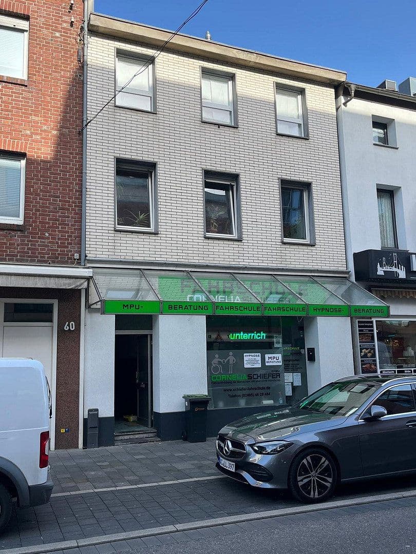 Prodej domu 171 m², pozemek 120 m², Kaiserstraße 58, Würselen, Severní Porýní-Vestfálsko Prodej domu 171 m², pozemek 120 m², Kaiserstraße 58, Würselen, Severní Porýní-Vestfálsko