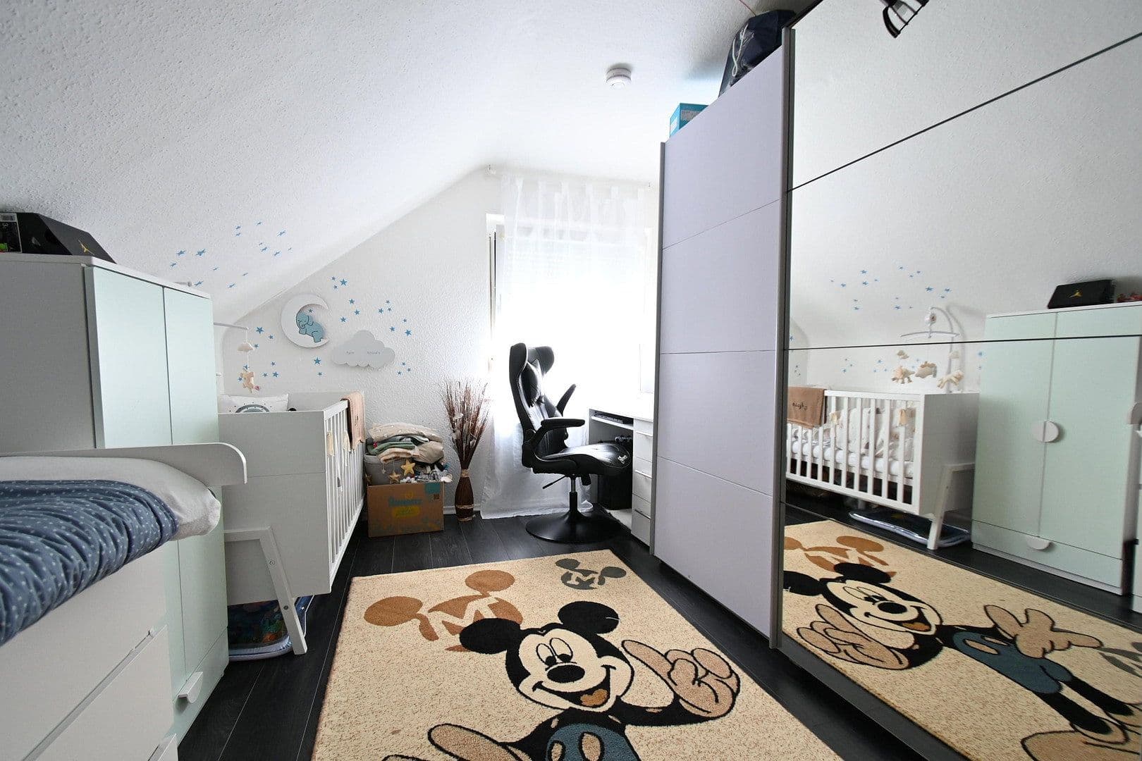 Pronájem bytu 3+1 60 m², Frankfurter Str.98, Köln, Severní Porýní-Vestfálsko Pronájem bytu 3+1 60 m², Frankfurter Str.98, Köln, Severní Porýní-Vestfálsko