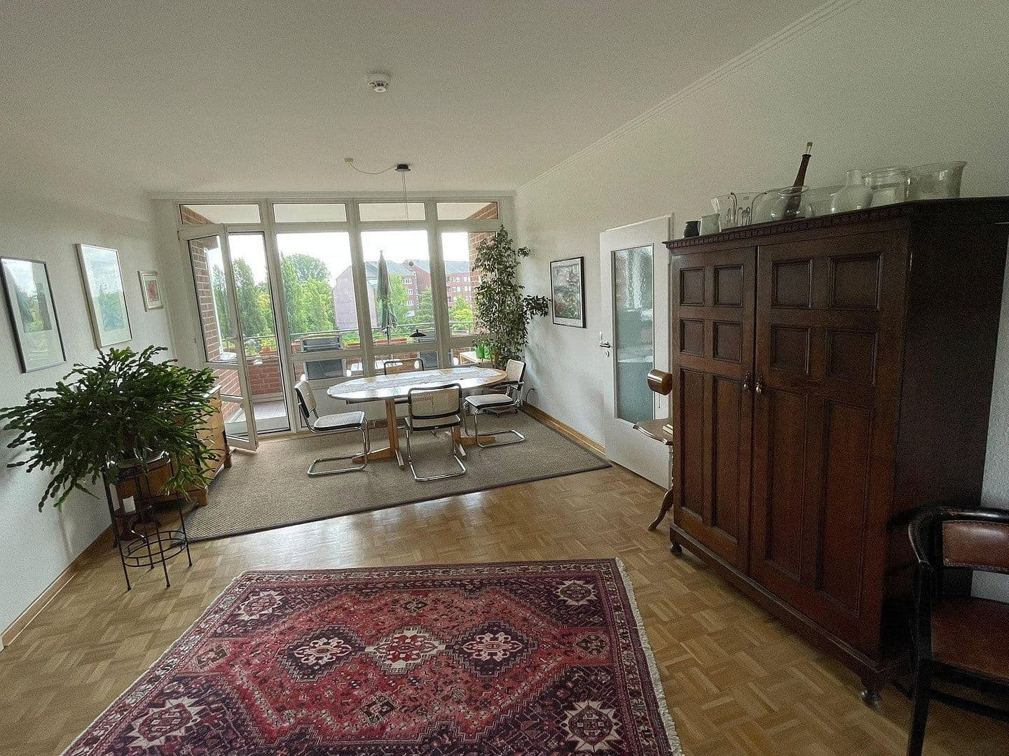 Prodej bytu 4+1 122 m², Berlin, Berlín Prodej bytu 4+1 122 m², Berlin, Berlín