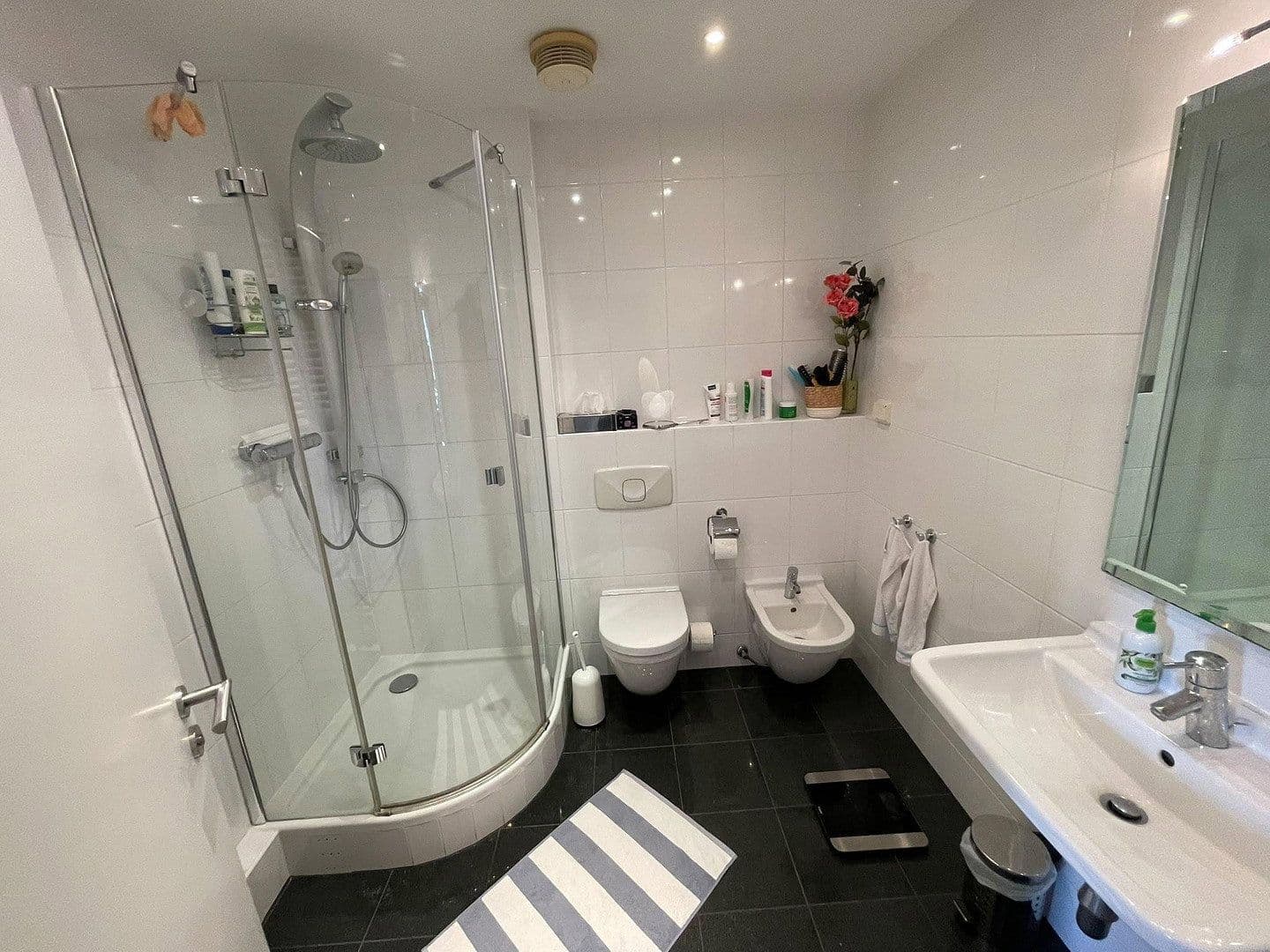Prodej bytu 4+1 122 m², Berlin, Berlín Prodej bytu 4+1 122 m², Berlin, Berlín