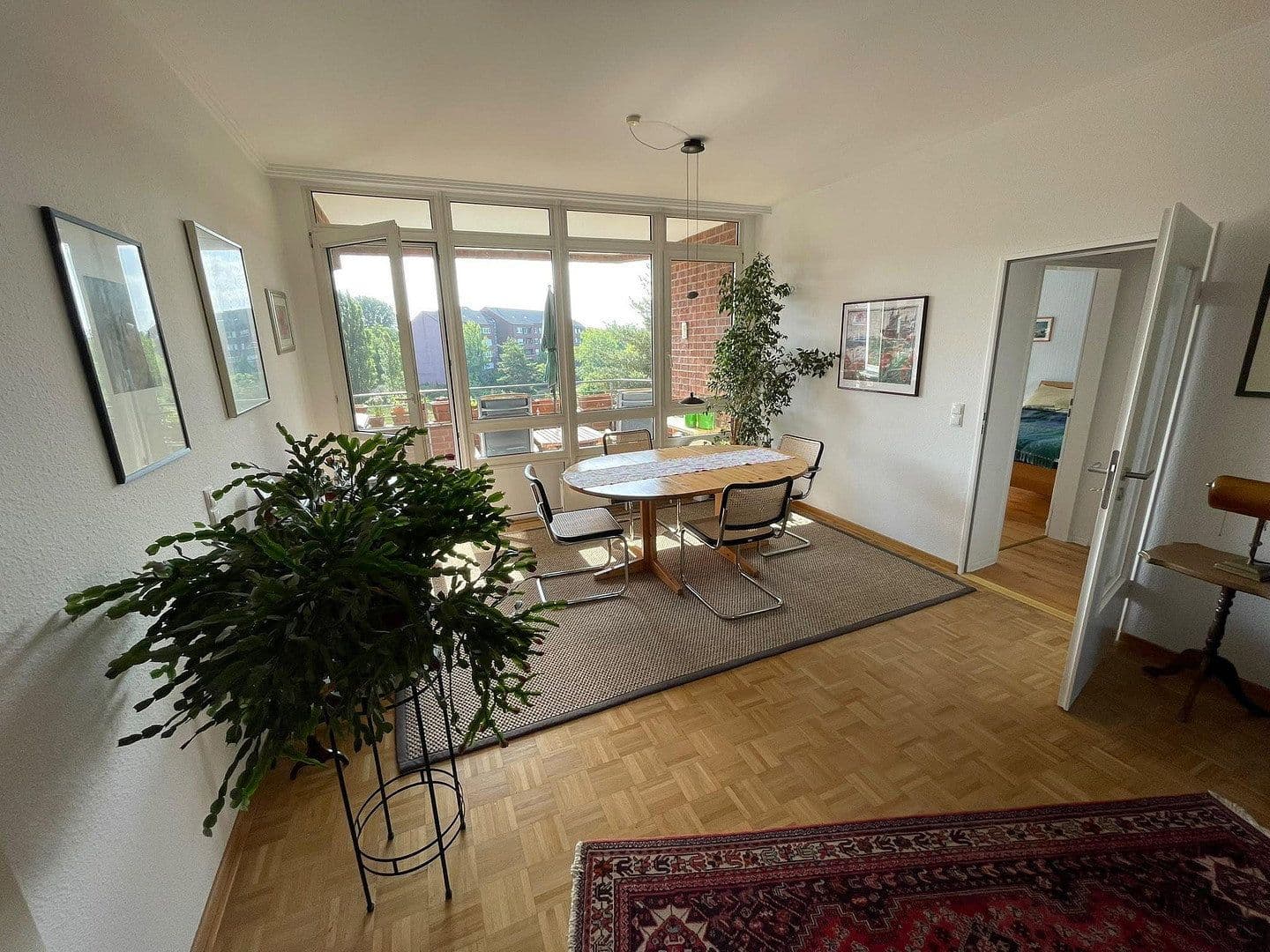 Prodej bytu 4+1 122 m², Berlin, Berlín Prodej bytu 4+1 122 m², Berlin, Berlín