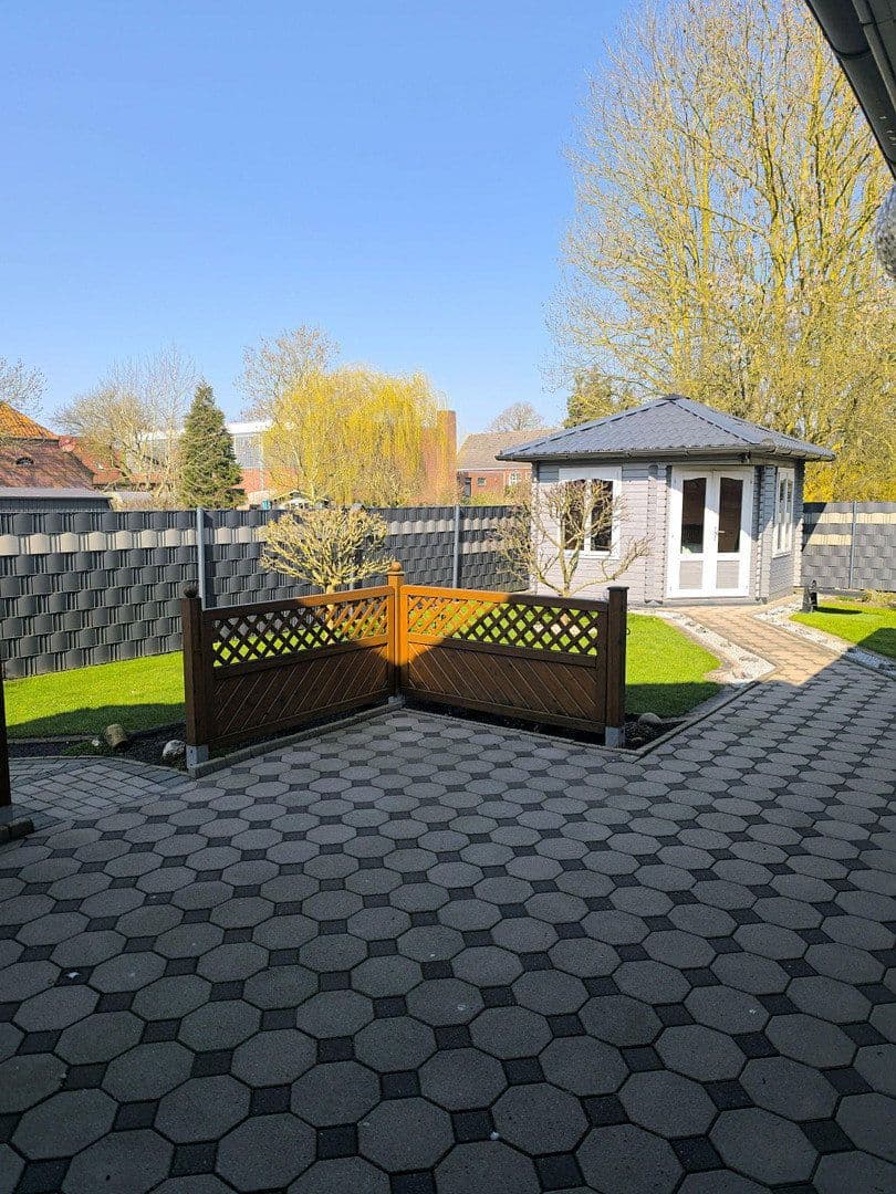 Prodej domu 160 m², pozemek 726 m², Jemgum, Dolní Sasko Prodej domu 160 m², pozemek 726 m², Jemgum, Dolní Sasko