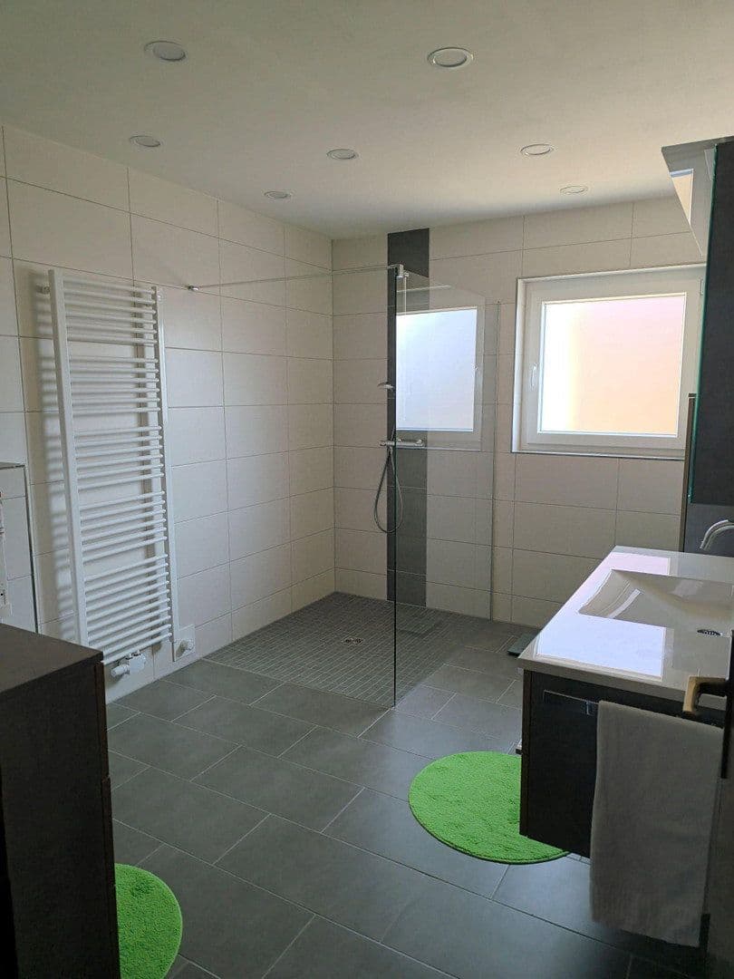 Prodej domu 160 m², pozemek 726 m², Jemgum, Dolní Sasko Prodej domu 160 m², pozemek 726 m², Jemgum, Dolní Sasko