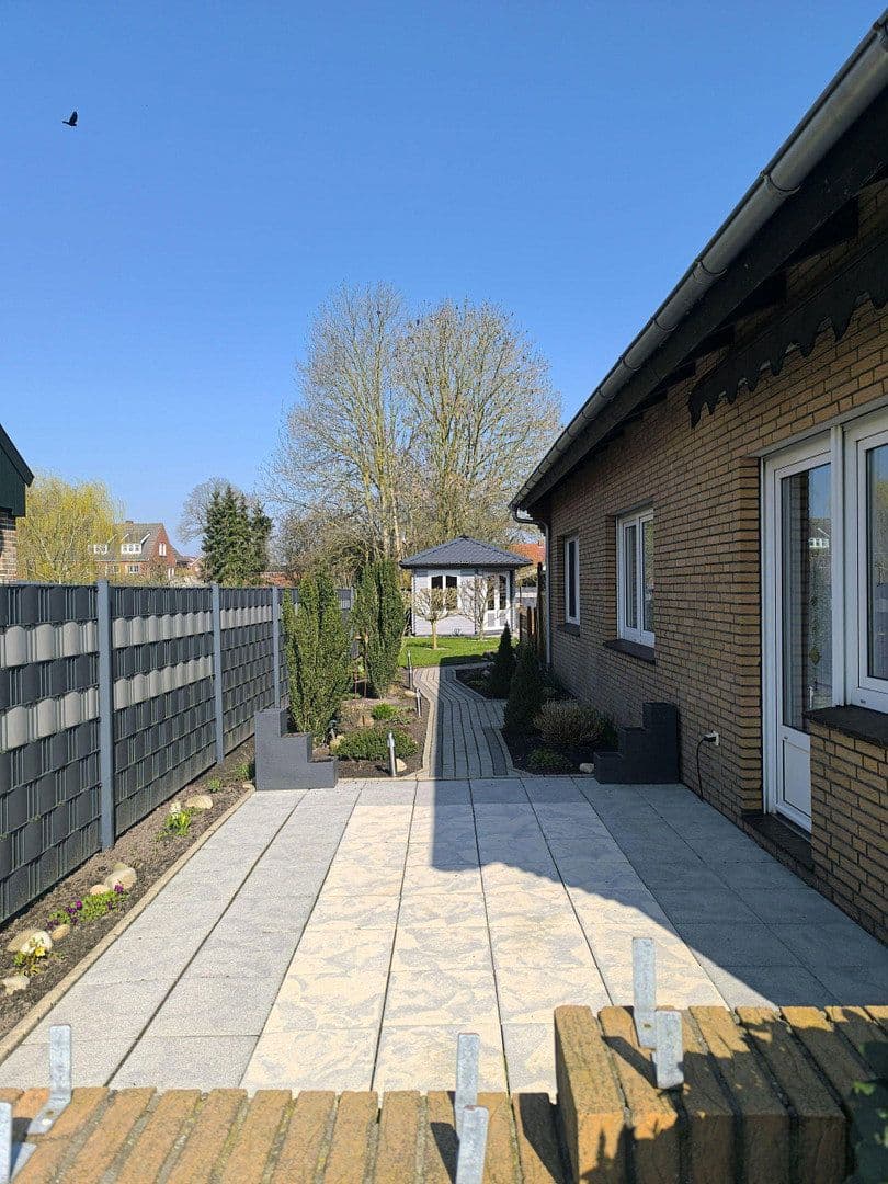 Prodej domu 160 m², pozemek 726 m², Jemgum, Dolní Sasko Prodej domu 160 m², pozemek 726 m², Jemgum, Dolní Sasko