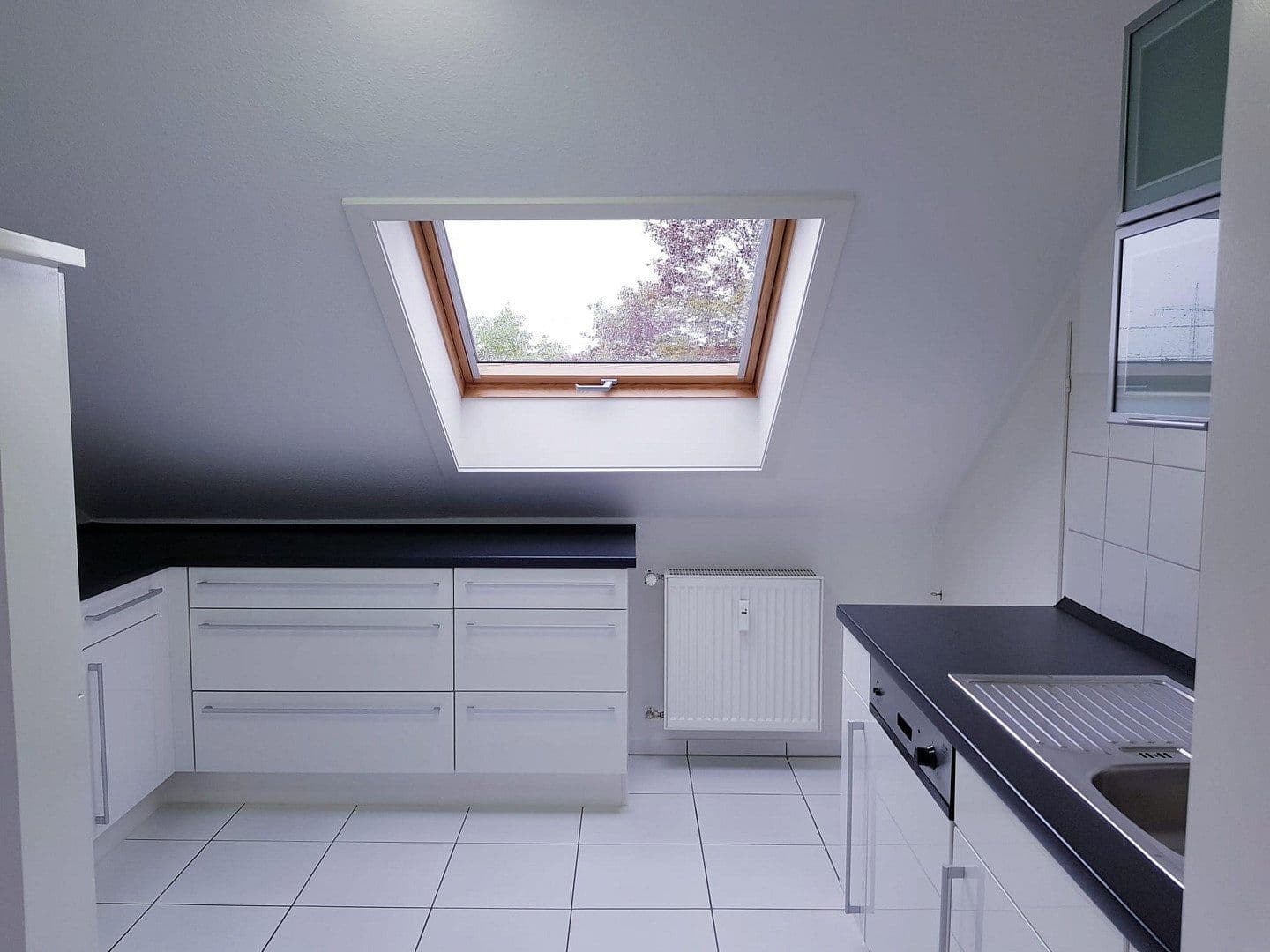 Pronájem bytu 3+kk 95 m², Egerländer Str. 23, Schwäbisch Gmünd, Bádensko-Württembersko Pronájem bytu 3+kk 95 m², Egerländer Str. 23, Schwäbisch Gmünd, Bádensko-Württembersko
