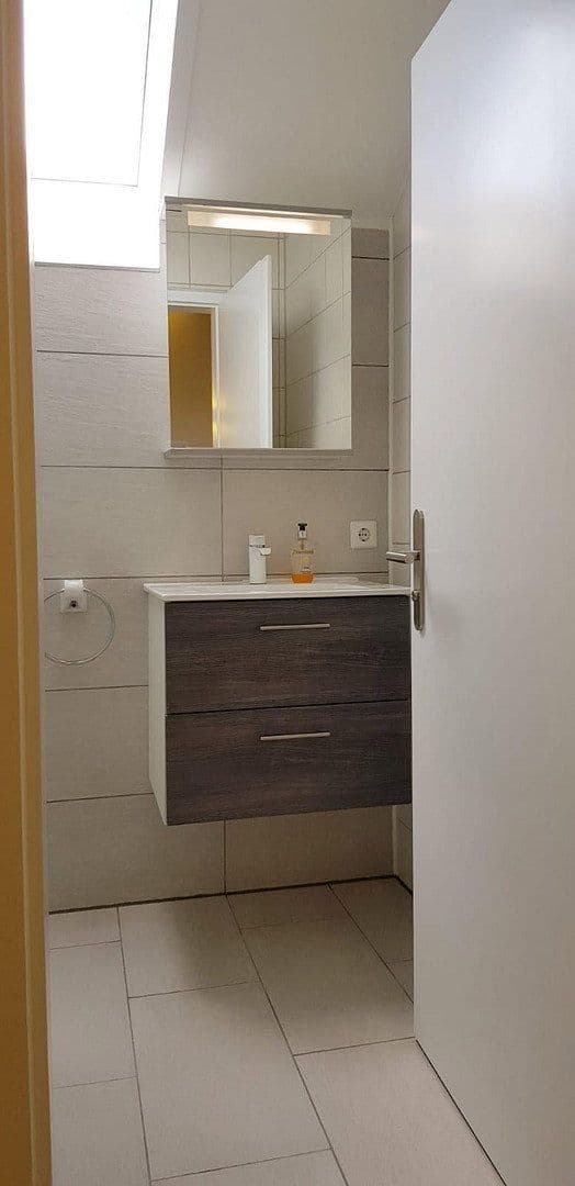 Pronájem bytu 3+kk 95 m², Egerländer Str. 23, Schwäbisch Gmünd, Bádensko-Württembersko Pronájem bytu 3+kk 95 m², Egerländer Str. 23, Schwäbisch Gmünd, Bádensko-Württembersko