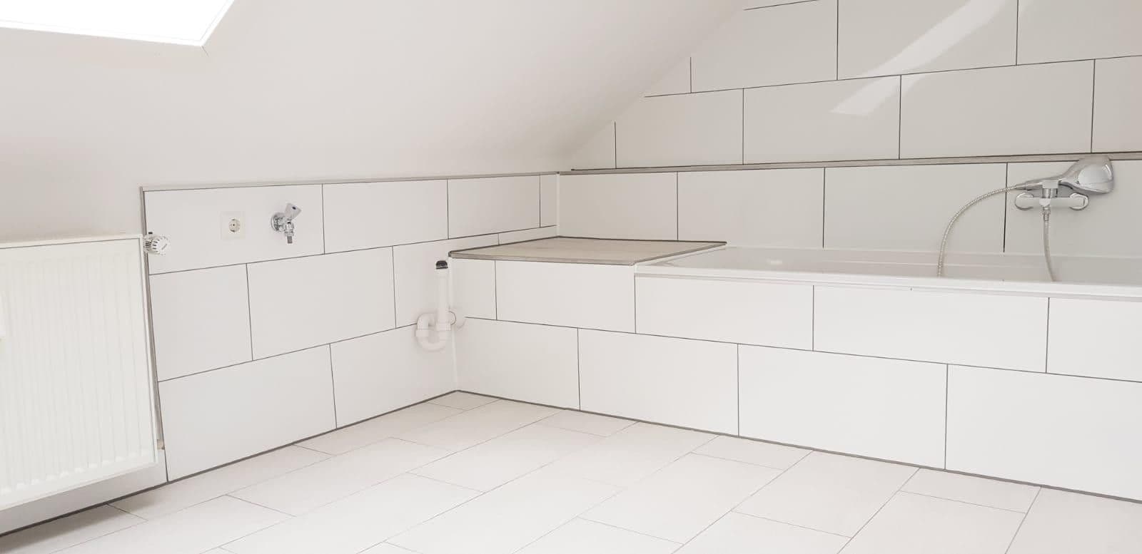 Pronájem bytu 3+kk 95 m², Egerländer Str. 23, Schwäbisch Gmünd, Bádensko-Württembersko Pronájem bytu 3+kk 95 m², Egerländer Str. 23, Schwäbisch Gmünd, Bádensko-Württembersko