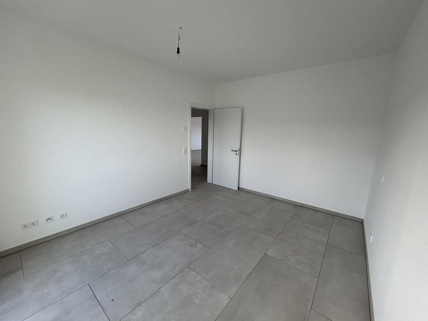 Prodej bytu 3+1 107 m², weiße Erde 4, Euskirchen, Severní Porýní-Vestfálsko Prodej bytu 3+1 107 m², weiße Erde 4, Euskirchen, Severní Porýní-Vestfálsko