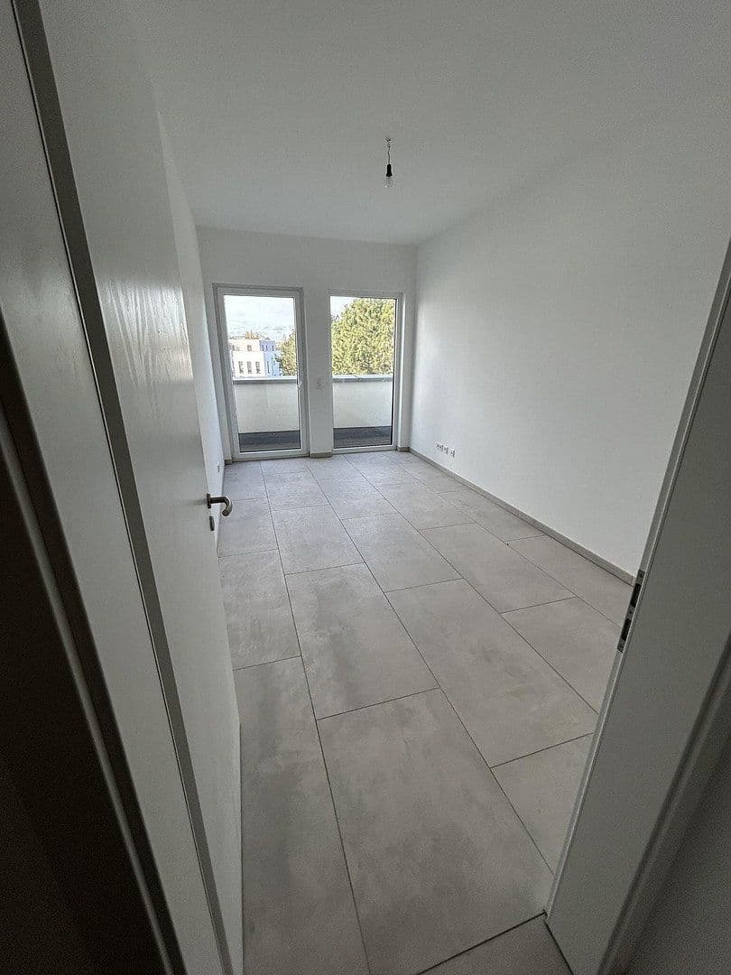 Prodej bytu 3+1 107 m², weiße Erde 4, Euskirchen, Severní Porýní-Vestfálsko Prodej bytu 3+1 107 m², weiße Erde 4, Euskirchen, Severní Porýní-Vestfálsko