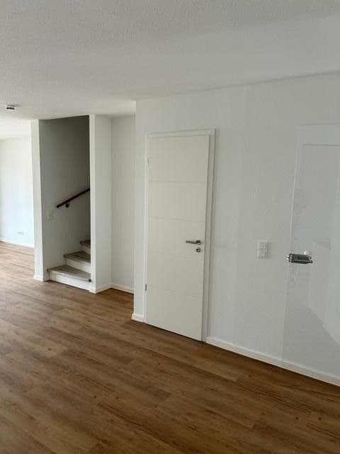 Pronájem domu 189 m², pozemek 199 m², Rheydter Straße 176 a, Korschenbroich, Severní Porýní-Vestfálsko Pronájem domu 189 m², pozemek 199 m², Rheydter Straße 176 a, Korschenbroich, Severní Porýní-Vestfálsko